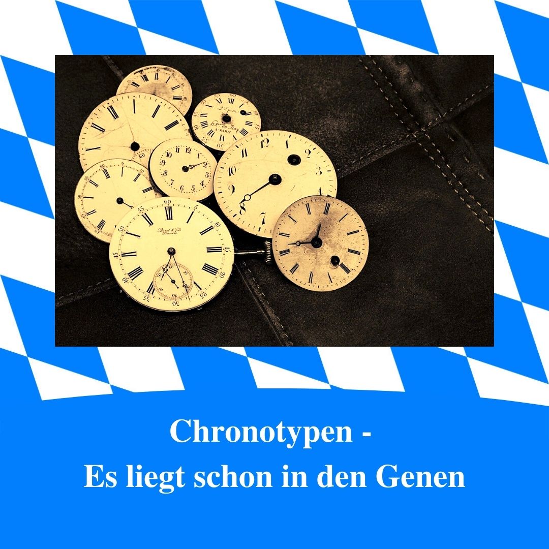 Bild für Folge Nummer 186 des bairischen Podcasts Bayern Absolut. Es sind Ziffernblätter mehrerer Uhren zu sehen. Das Bild ist umrahmt von weiß-blauen bayerischen Rauten.